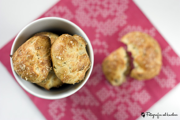 Mini ptysie z serem i ziołami