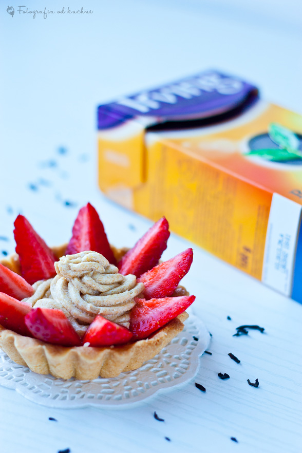 Kruche babeczki z kremem herbacianym