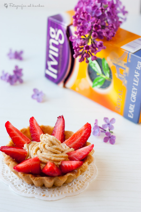 Kruche babeczki z kremem herbacianym