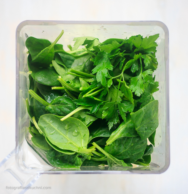 Zielony koktajl bananowo - ananasowy