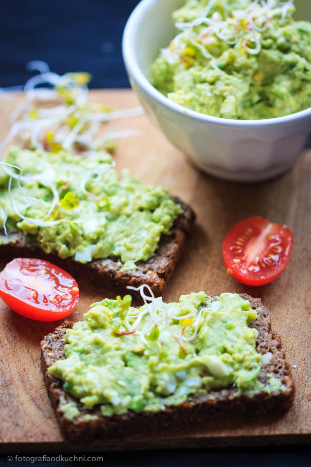 Pasta z awokado i twarożku